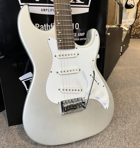 Samick, Gregg Bennett Malibu, Signature Series, model MB-1/MS, in metallic silver finish